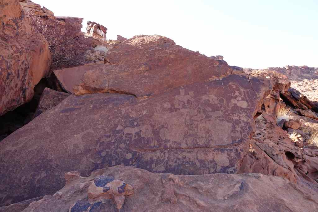 Educational engravings at Twyfelfontein