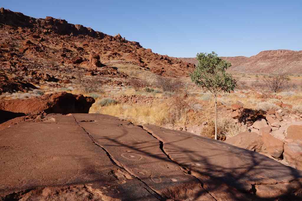 Possible map engravings at Twyfelfontein