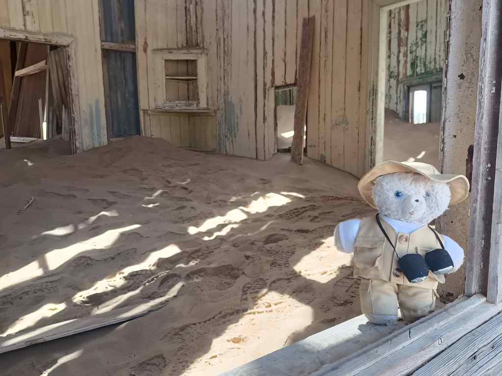 Sand invading house, Kolmanskop