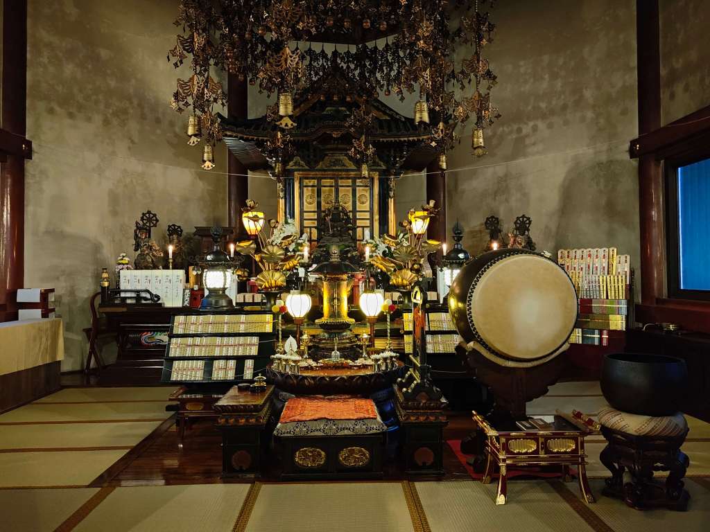 inside Bentendo temple Ueno